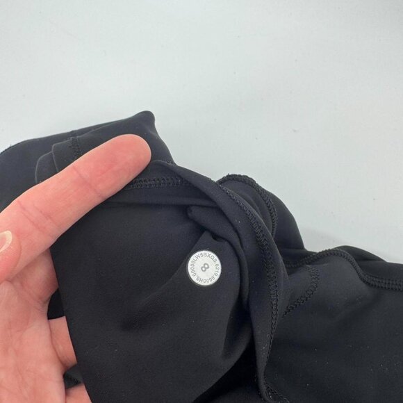 Lululemon Black Leggins With Pockets - Picture 2 of 3